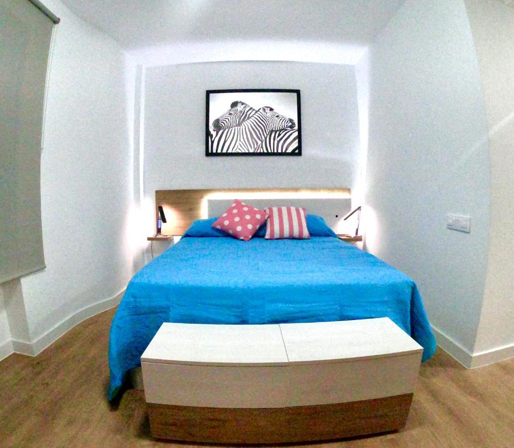 Deluxe Triana Center Apartment เซบีญา ภายนอก รูปภาพ